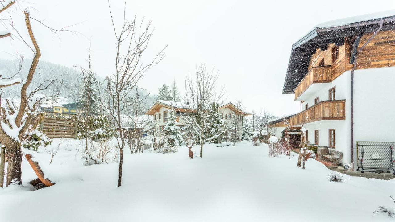 ヴェルフェンヴェンクHaus Alexandraアパートメント エクステリア 写真